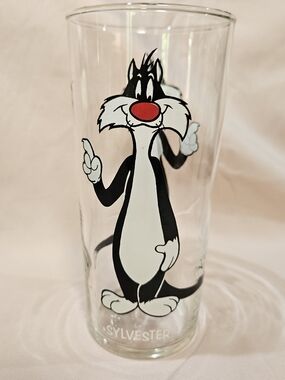 1973 Pepsi Collector Sylvester Series Glass with Black and White Cartoon Accents